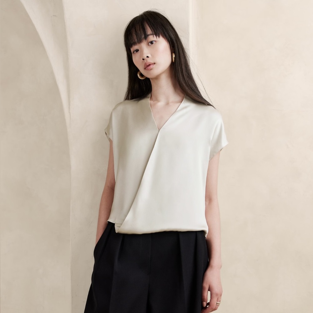 Banana republic blouse